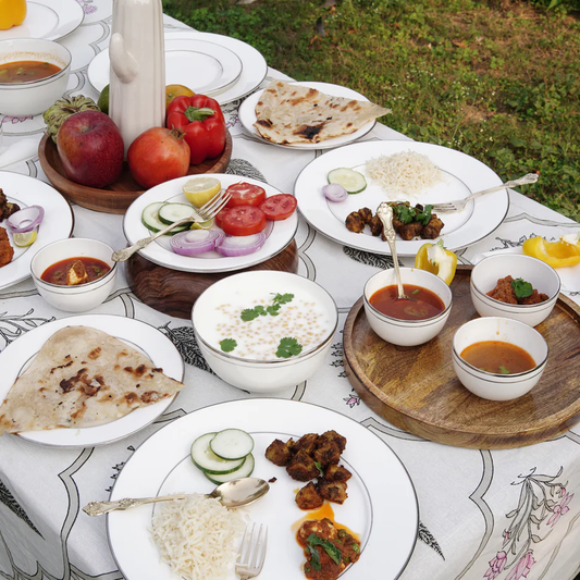 Bringing Families Together: The Magic of Fine Bone China Dinner Sets