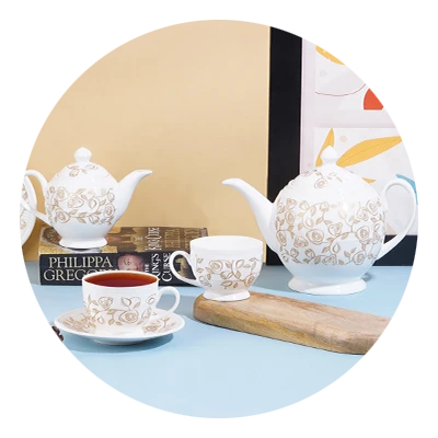 CROWN – Dandy Lines by DATA