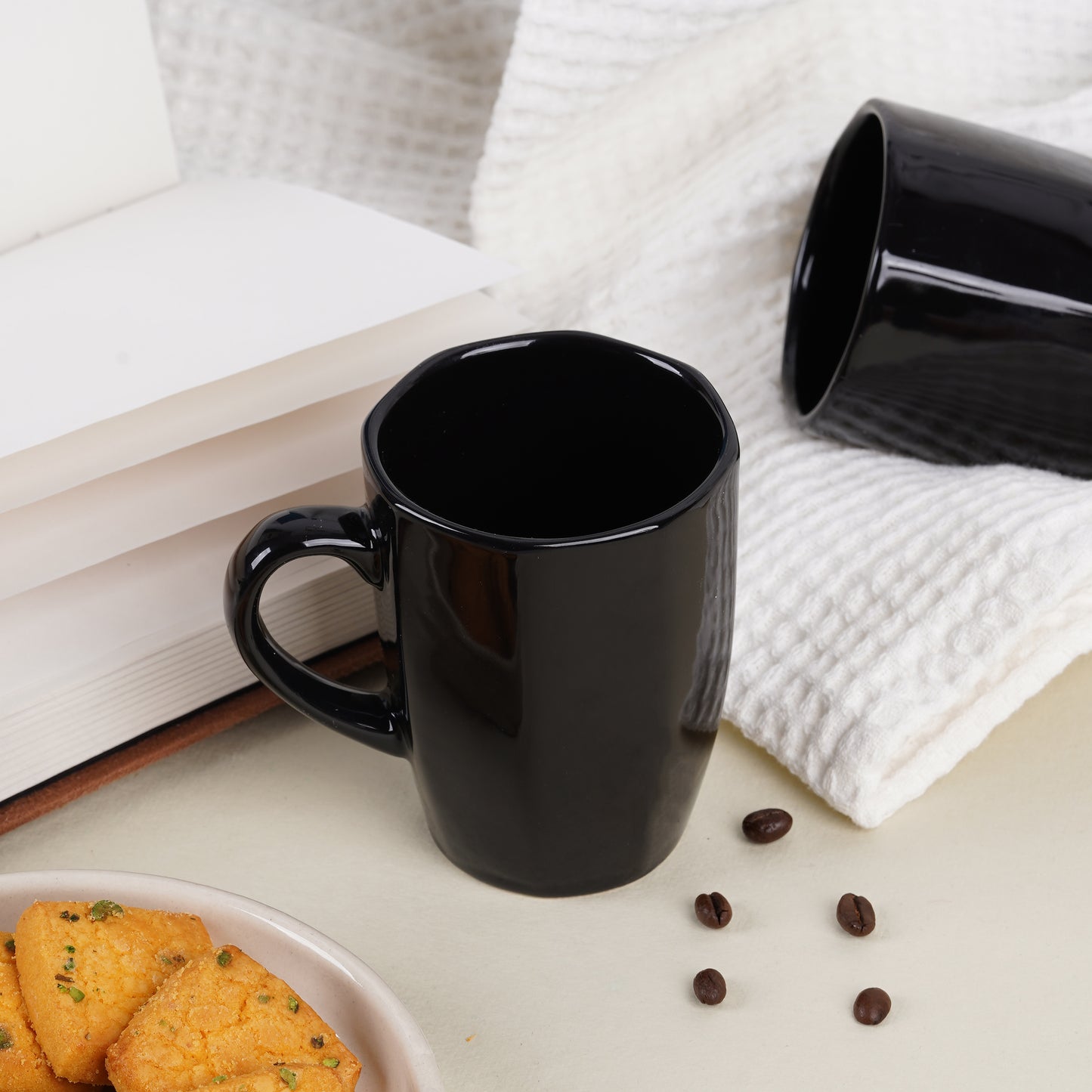 DATA Zia Mugs in Black, Set of 6