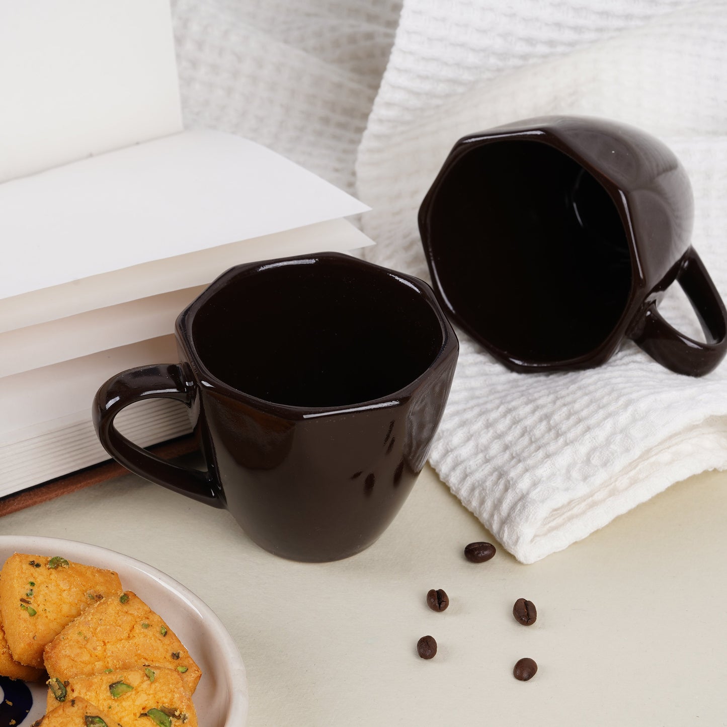 DATA Veda Mugs in Chocolate Brown, Set of 6 Dandy Lines by DATA