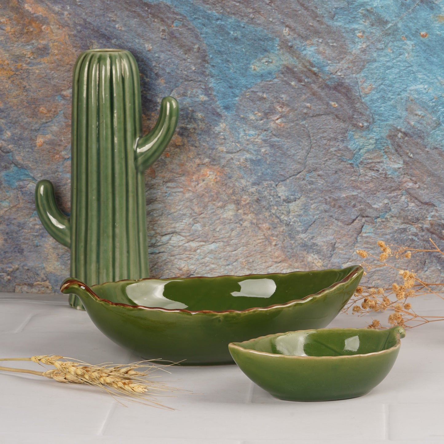 Luxury Large Leaf Shape Bowl crafted from fine bone china with modern leaf silhouette