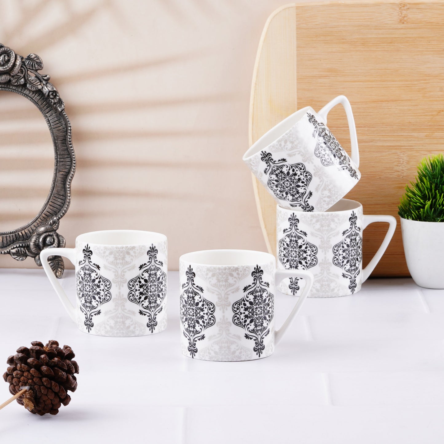 Dandy Lines Puja Black and White Madrid My Store
