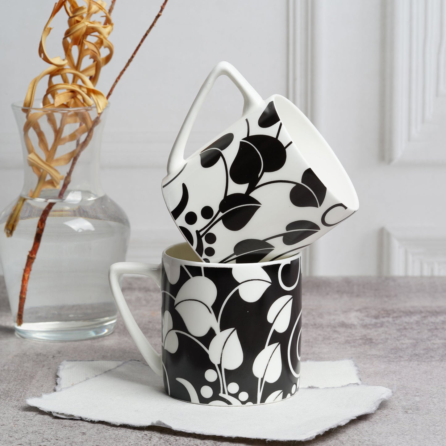 Puja Black and White Leaf-stylish coffee mug My Store