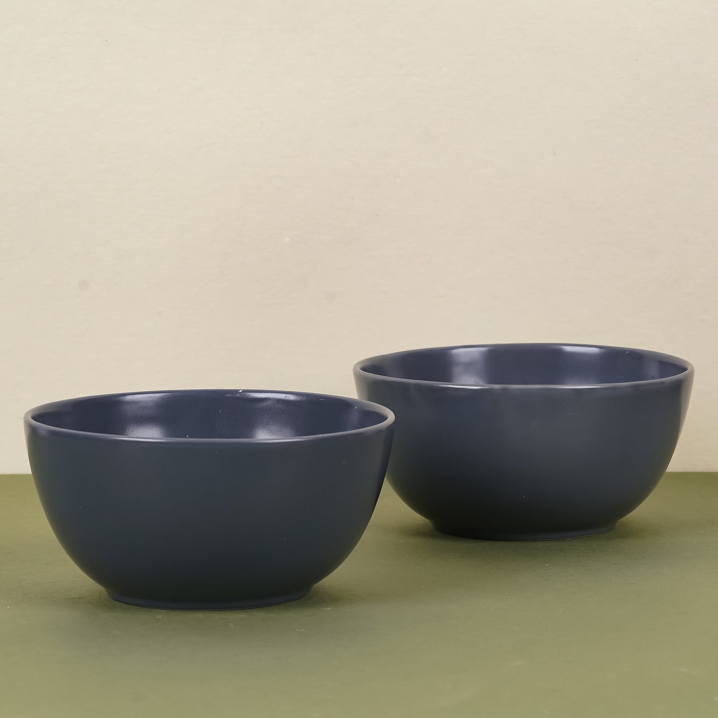 DATA Sattva Serving Bowl in Grey Matt, Set of 2 Dandy Lines by DATA