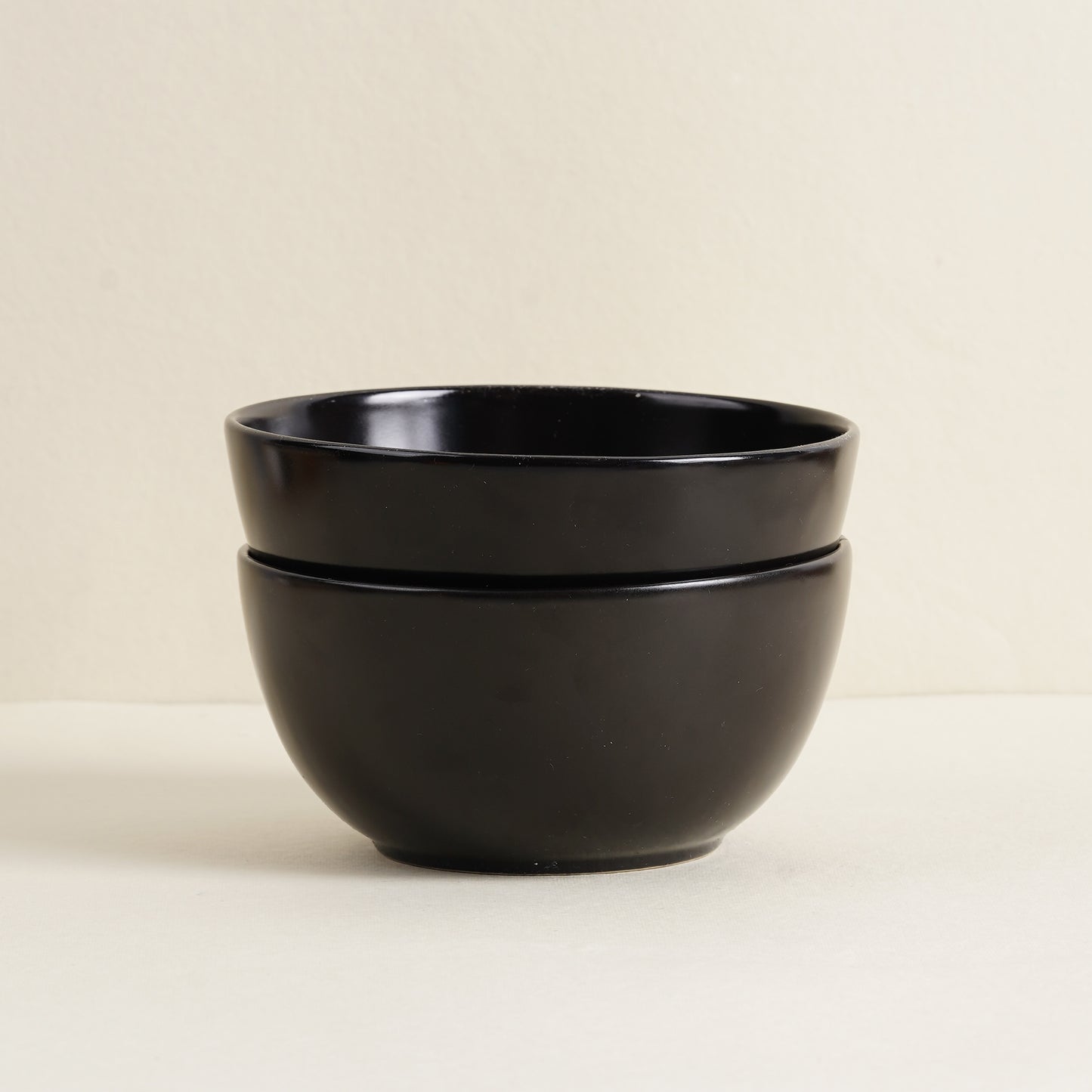 DATA Sattva Serving Bowl in Black Matt, Set of 2