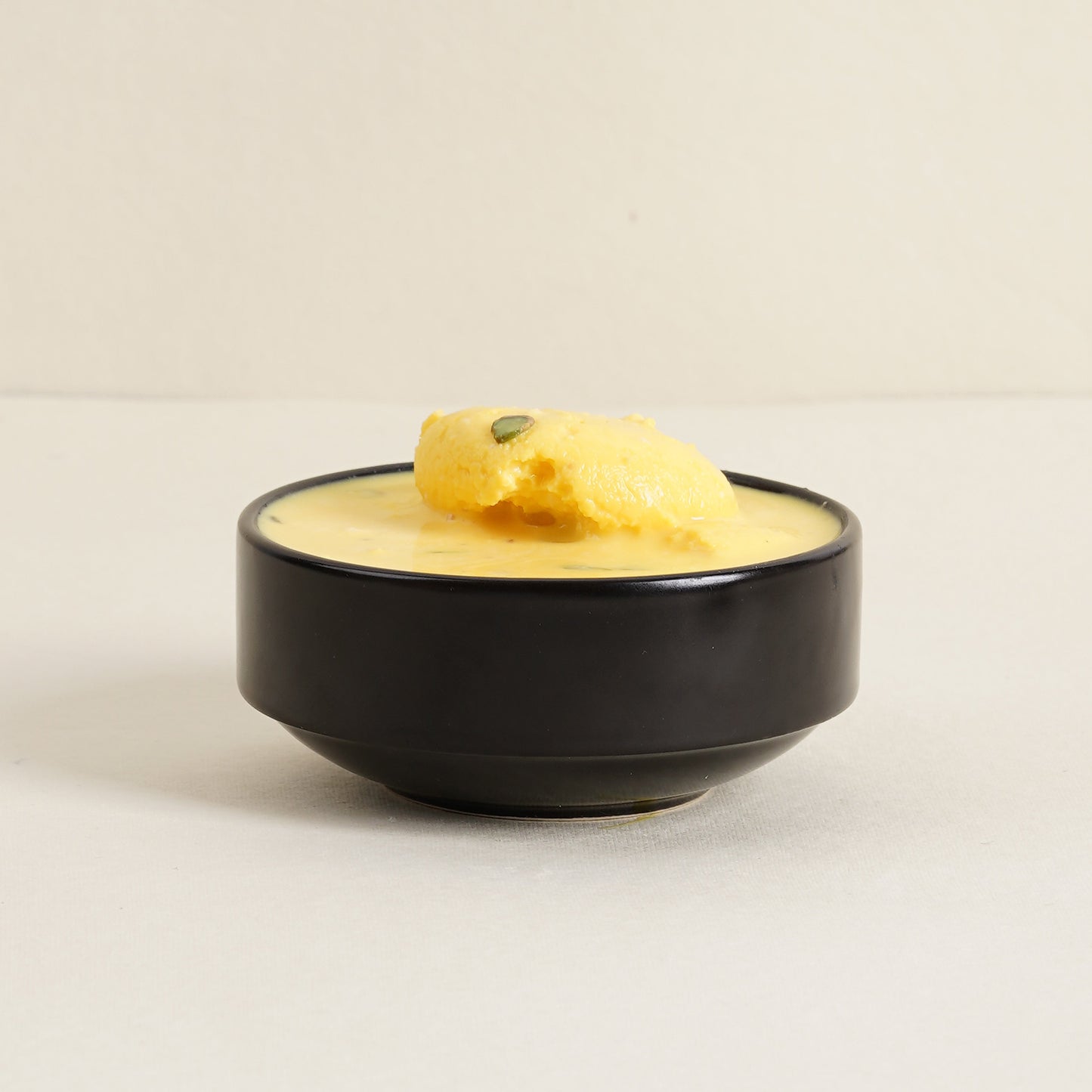 DATA Sattva Matcha & Soup Bowl in Black Matt, Set of 4 Dandy Lines by DATA