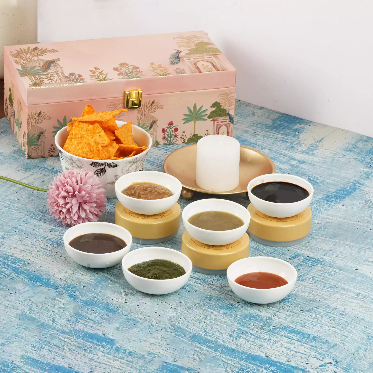 Round Chutney Dip Bowl with modern design for everyday dining and table presentation
